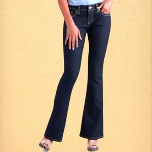 NWOT No Boundaries Flare Bottom Jeans 🆕👖 Size 36"/17
